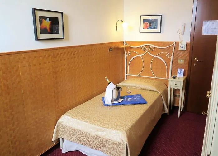 アル ソフィアドル