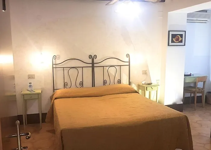 アル ソフィアドル ホテル 2*